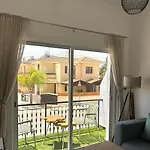 Olive Grove Complex Апартаменти