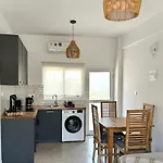 Апартаменти Olive Grove Complex